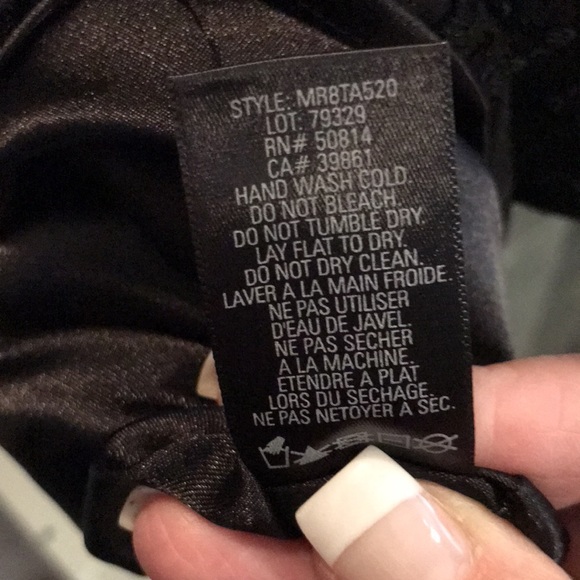 NWT TAHARI BLACK SEQUIN DRESSY DRESS.SIZE SMALL.SO COMFORTABLE. HAS NICE STRETCH - Picture 8 of 9